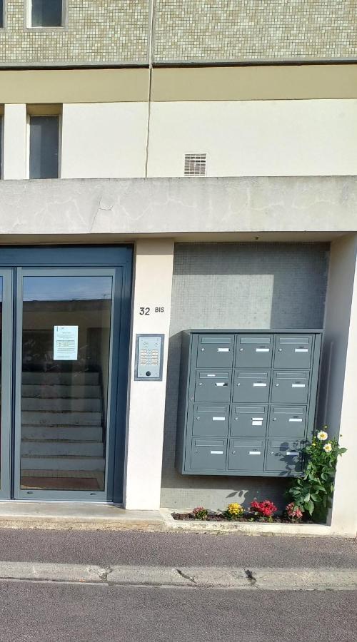 Joli Appartement Residentiel A Troyes Ngoại thất bức ảnh
